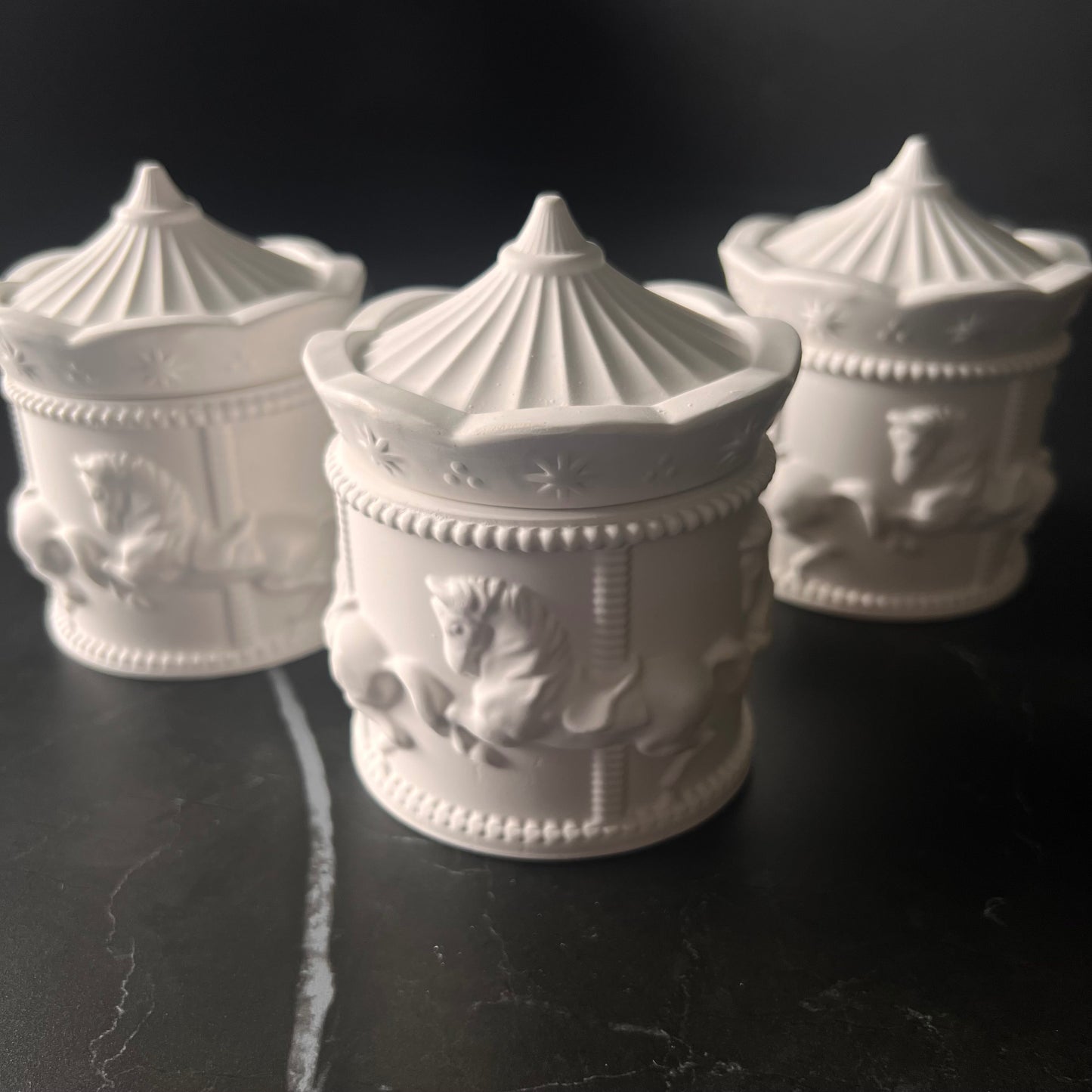 Weihnachtskarussell – Handgefertigte Duftkerze aus Sojawachs