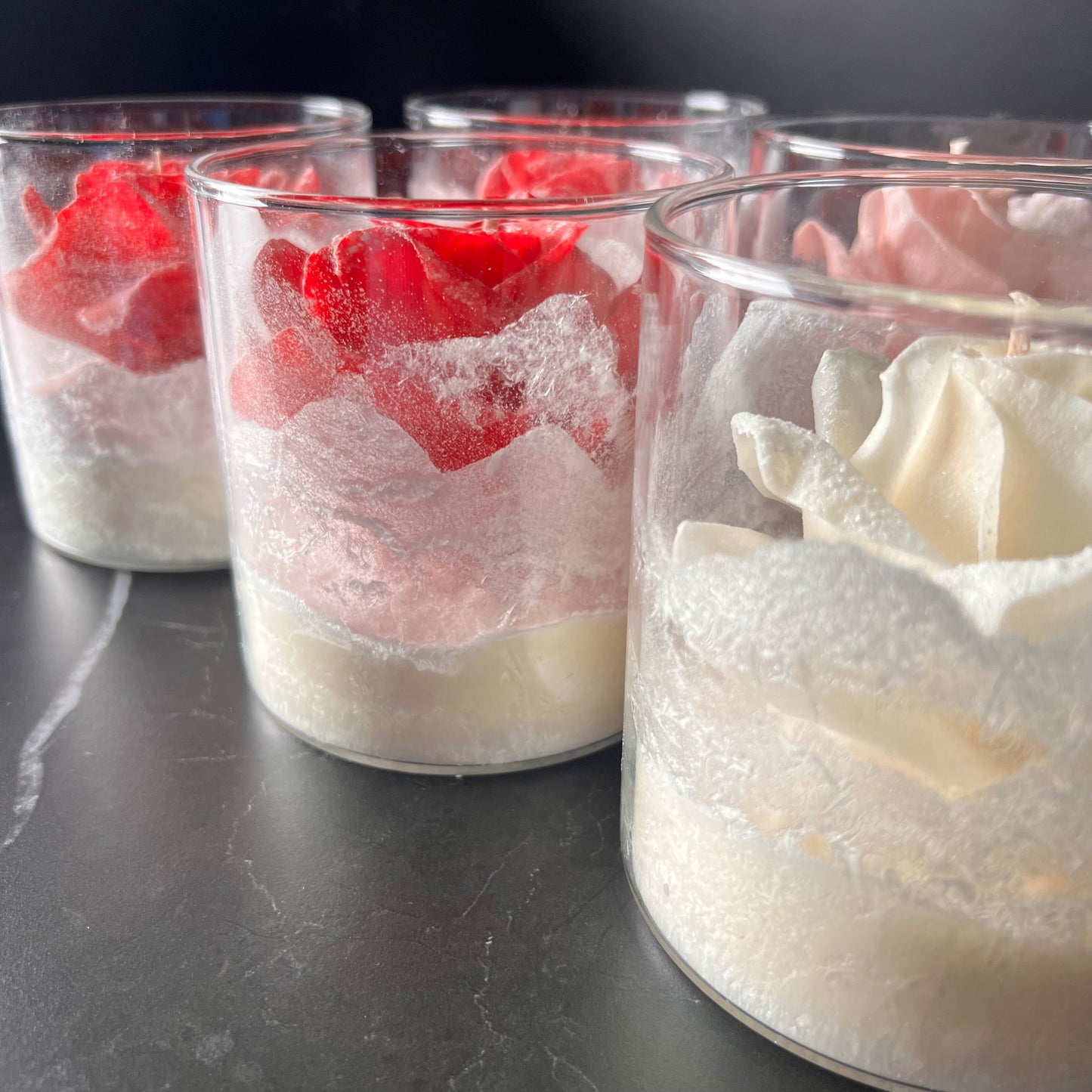 Gefrorene Große Signature Rosen-Kerze im Glass Weiß